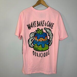 Wedding Cake Men’s Smoke Cake Graphic T-Shirt XL